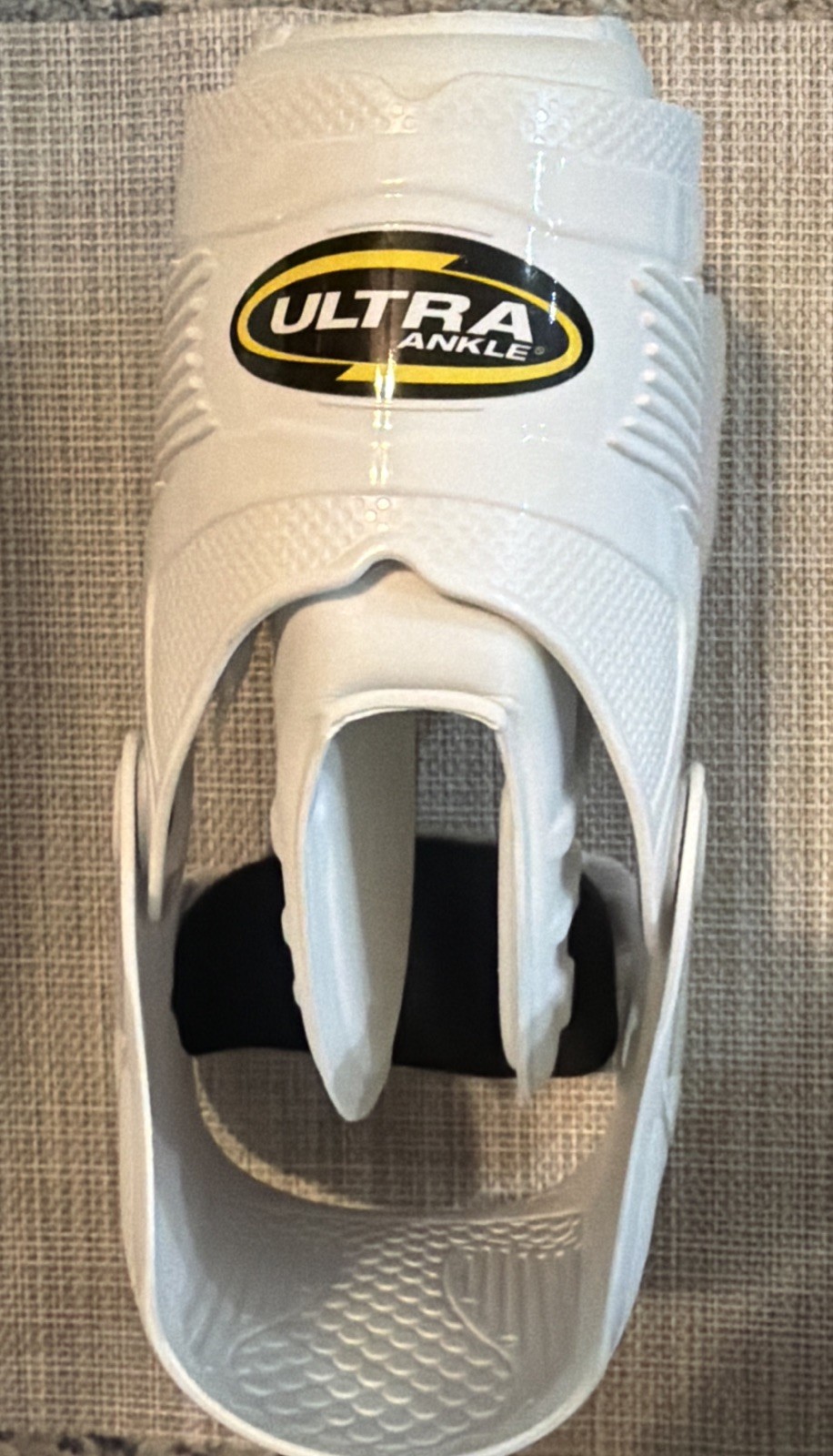 Ultra Zoom Ankle brace L/XL Cushion Fit Sports Injury Prevention White, New