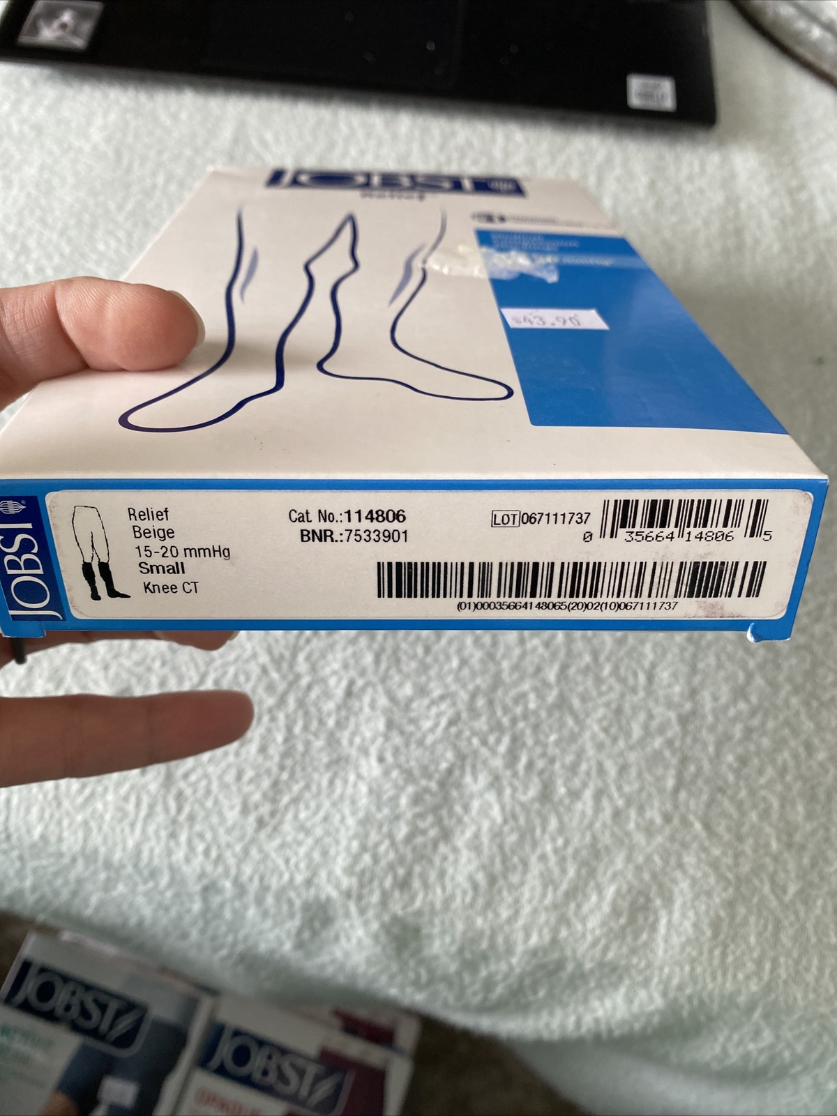 Jobst Relief Knee High Moderate Compression 15-20, Closed Toe Silky Beige, Small