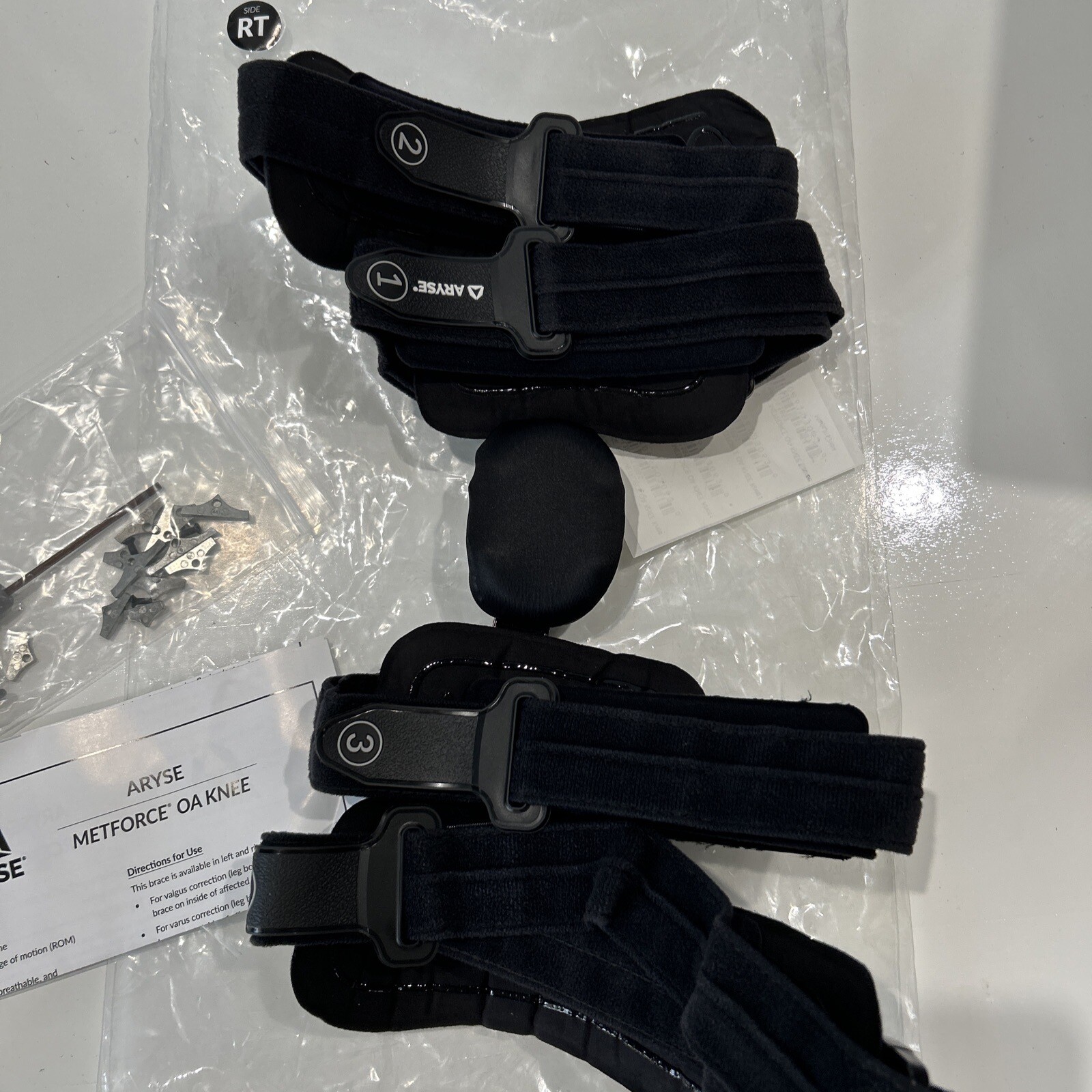 ARYSE Right Knee Brace Metforce OA Adjustable Universal Size Black