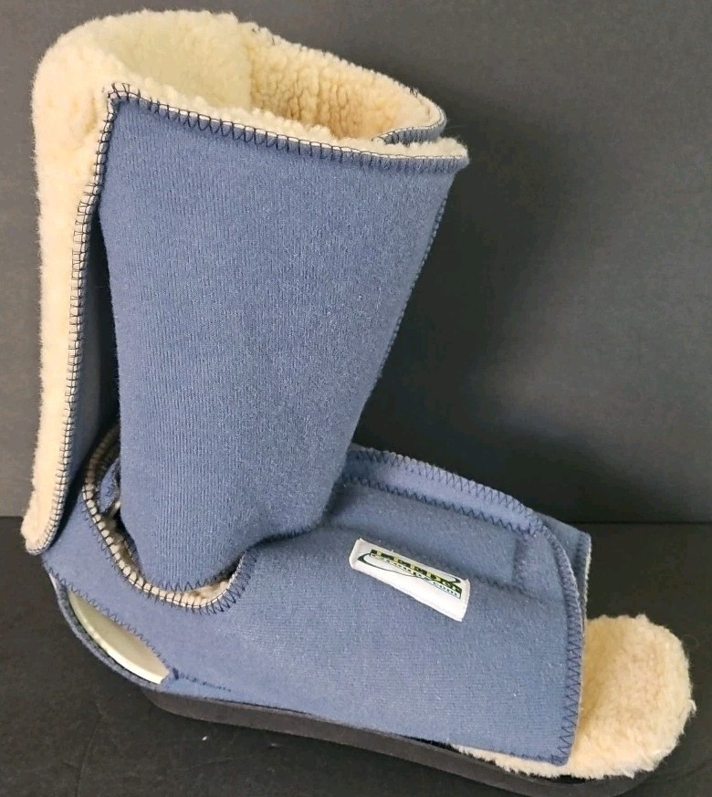 LEEDer Ambulate Medical Boot Large Regular LBML Soft Fleece Lined 12″ X 12″