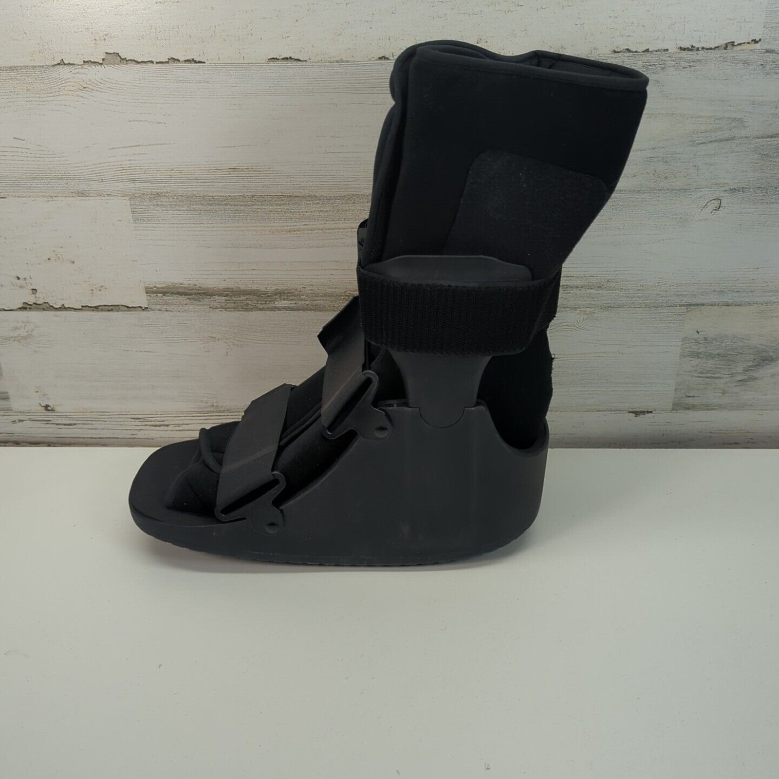 United Ortho Short Air Cam Walker Fracture Boot XL Black Medical Brace
