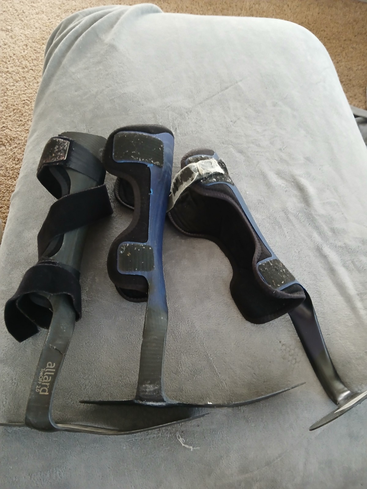Allard Blue Rocker Toe Off Extra Large Lot Of 3 Assorted No Pairs Damage
