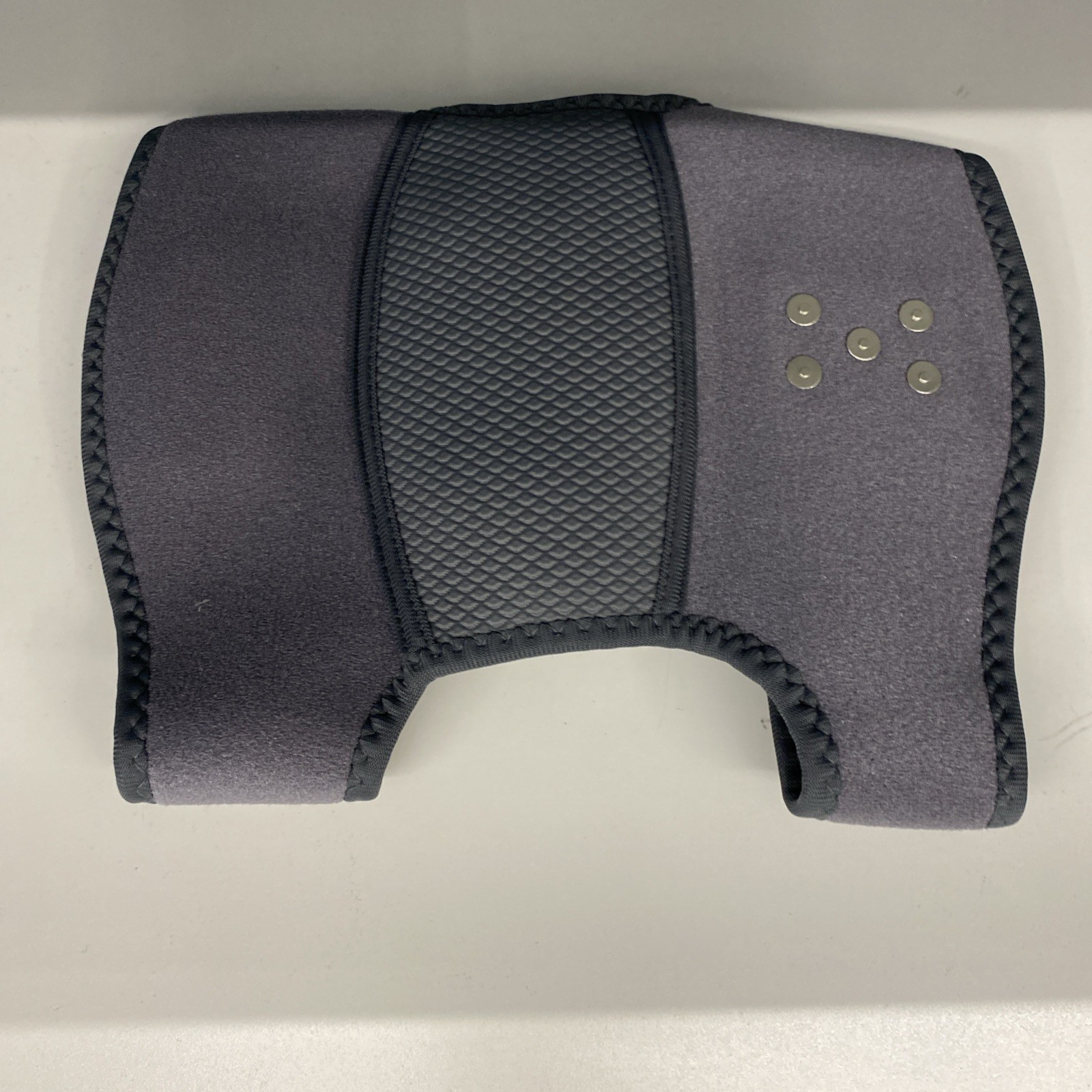 RejuvaKnee Advanced Knee Relief Brace Wireless Rechargeable Heat Therapy New