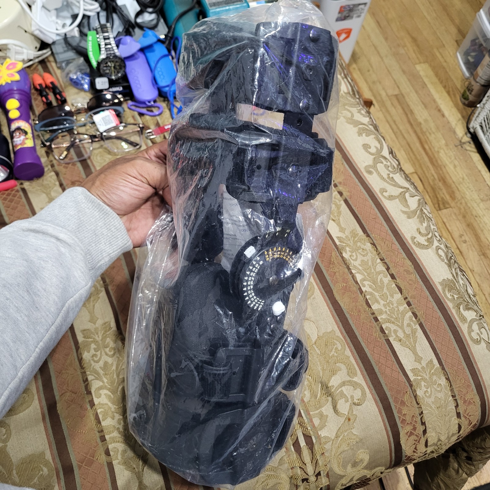 Vertaloc Max OA Knee Brace Support LEFT Size SMALL Black