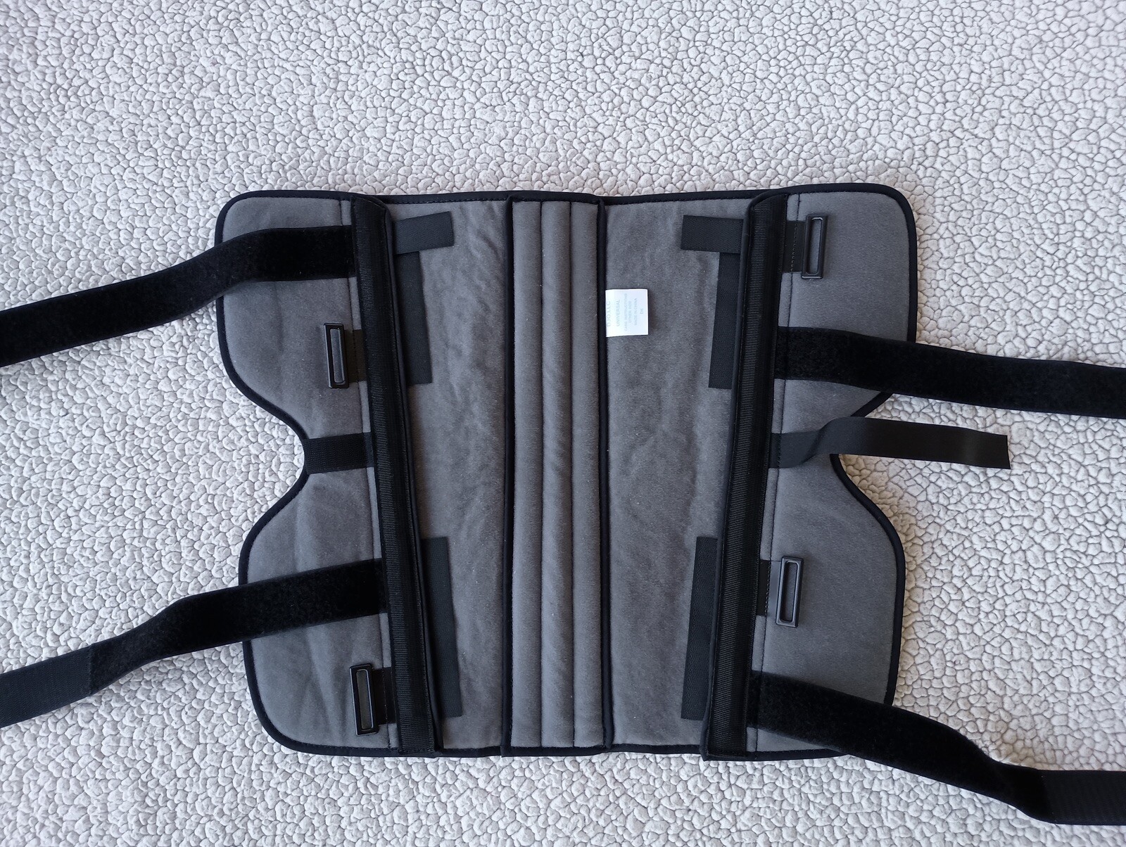 Knee Brace Knee Immobilizer Med/Large Adjustable Straps 16″ Long DJO DS200271123