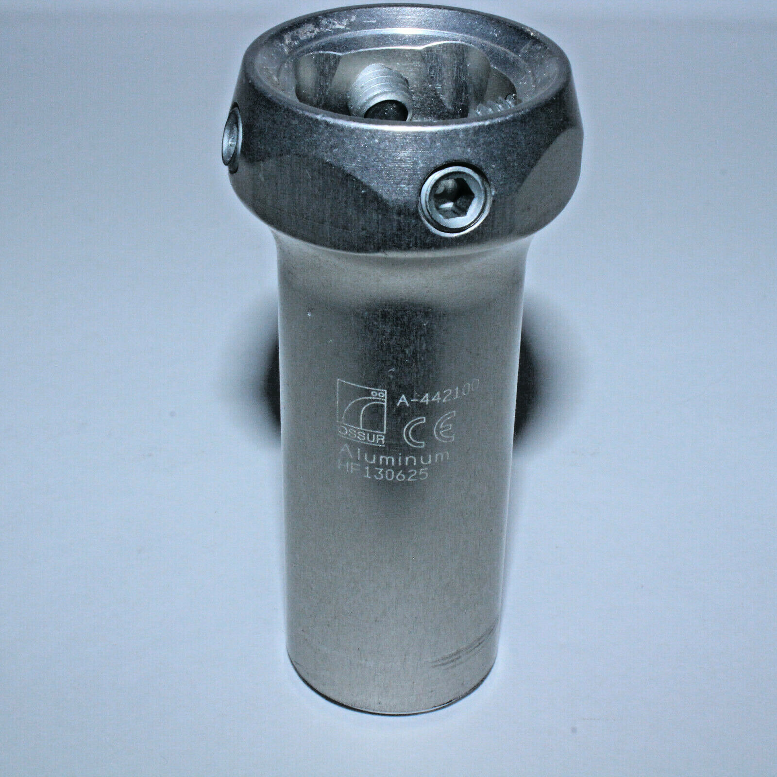 OSSUR A-442100 PROSTHETIC SHORT FEMALE SINGLE ADAPTER – 90mm 3.5″ Aluminum