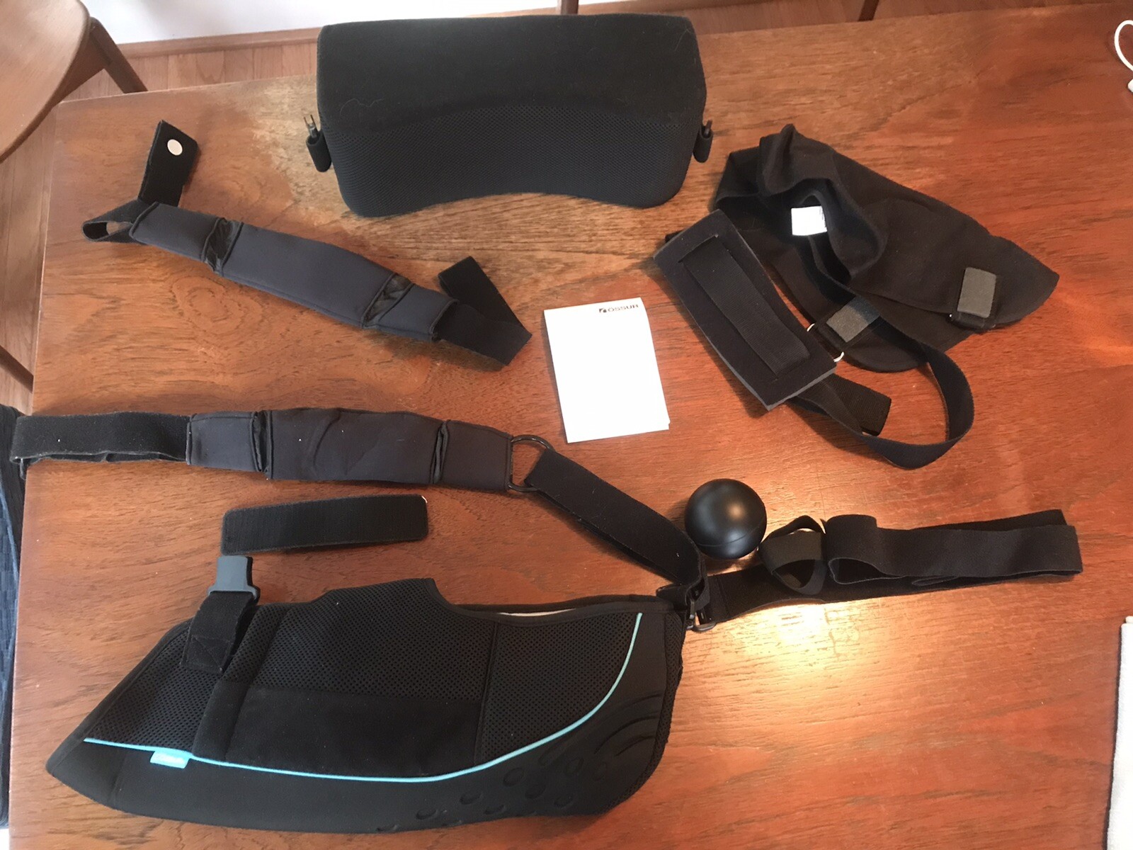 Ossur Formfit Shoulder Brace With Abduction, Large 16″-17.5″ Everything incl.