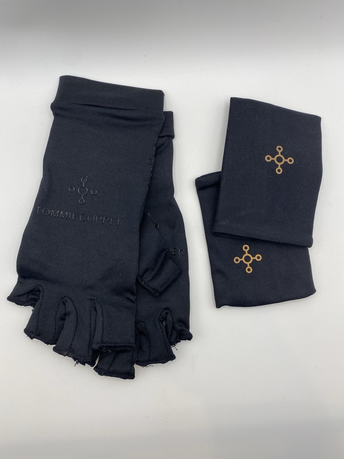 Tommie Copper Infrared Compression Fingerless Gloves & Wrist Cuffs Black Small