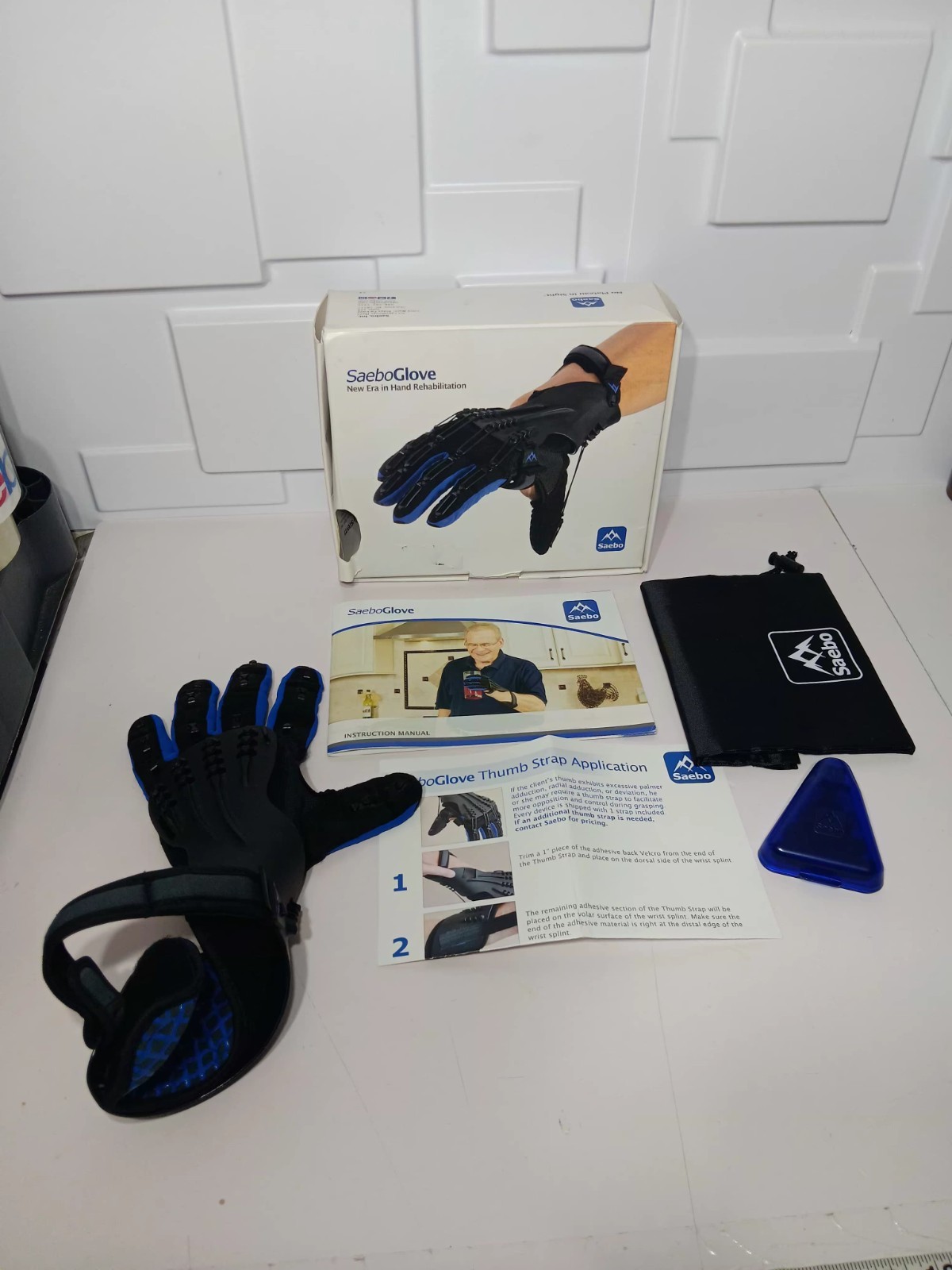 SaeboGlove Hand Therapy Rehabilitation Glove For Left Hand Size Medium