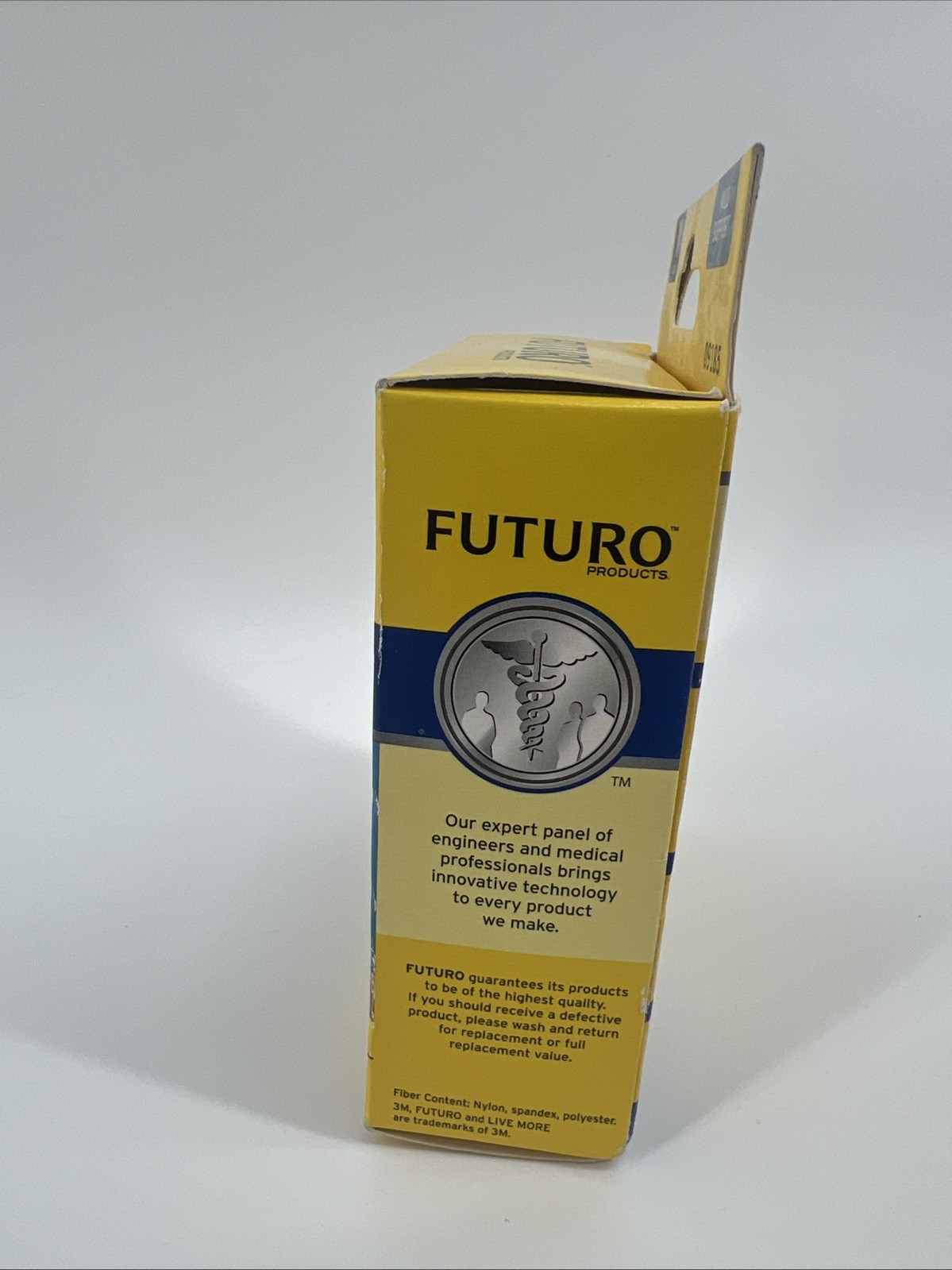 NEW SM Futuro Hand Energizing Support Glove Medium NIB
