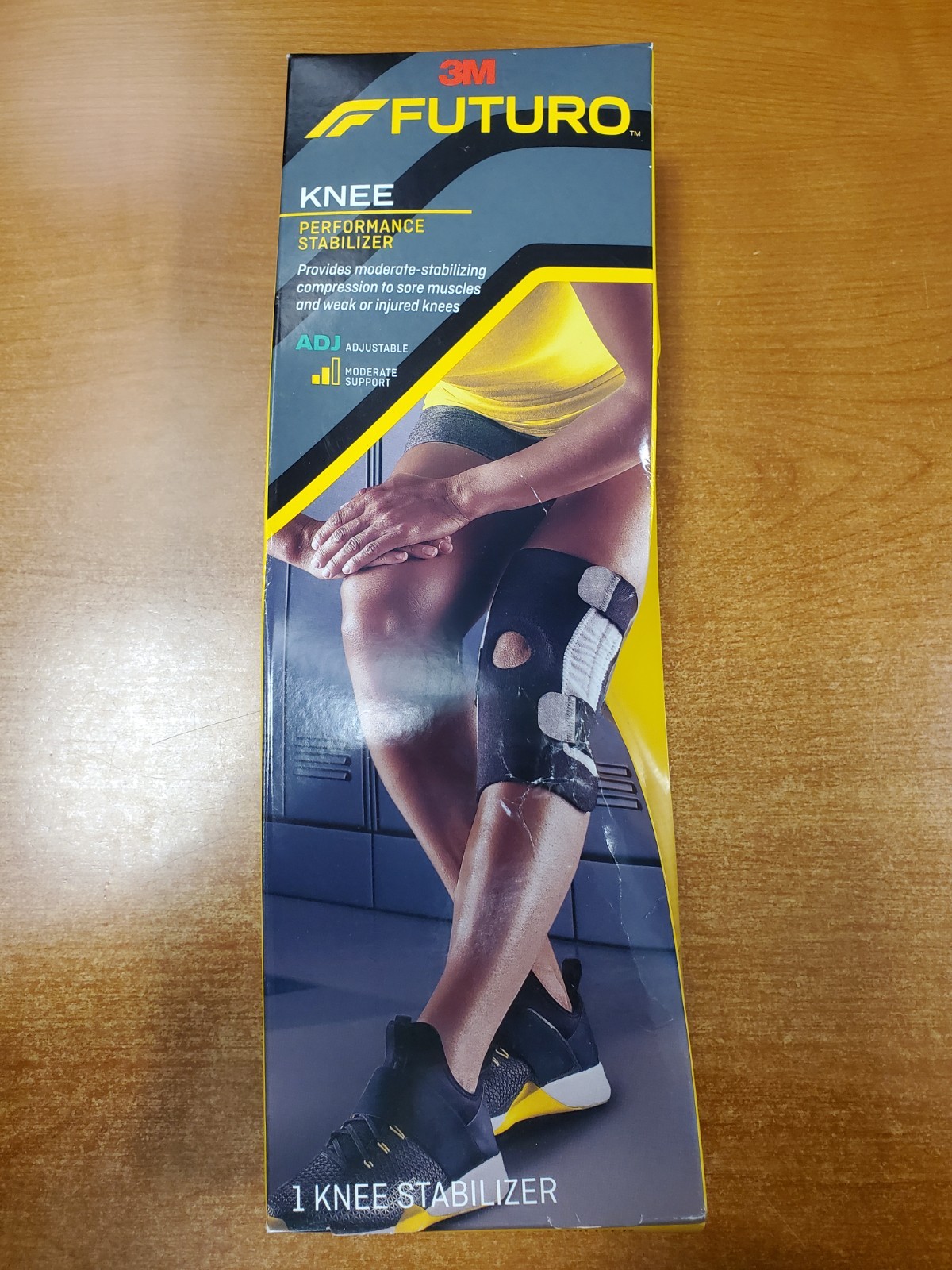 3M Futuro Knee Performance Stabilizer Brace Adjustable Moderate Supp. 1569 E10A