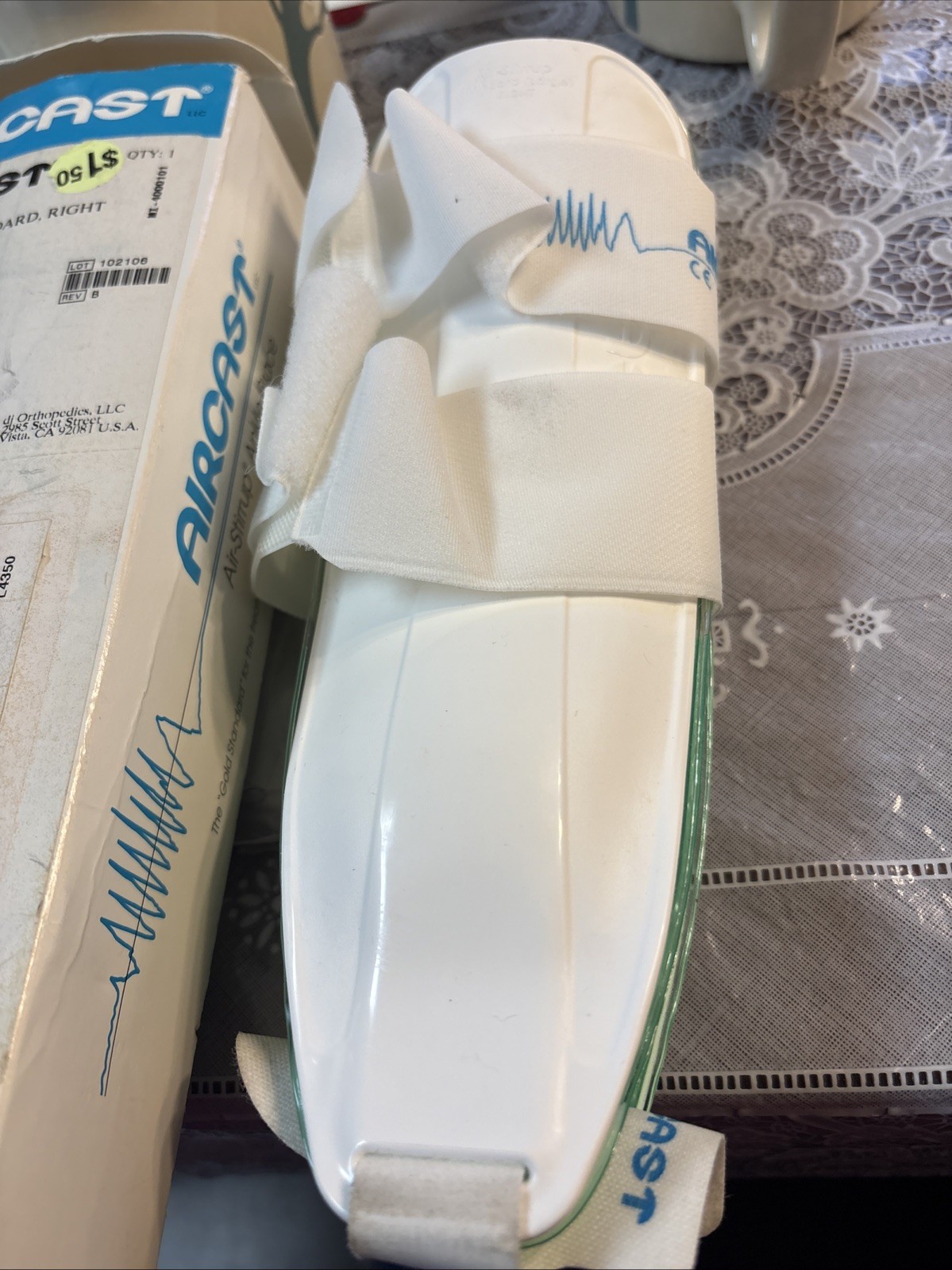 Aircast Air-Stirrup Ankle Support Brace, Right Foot, Large