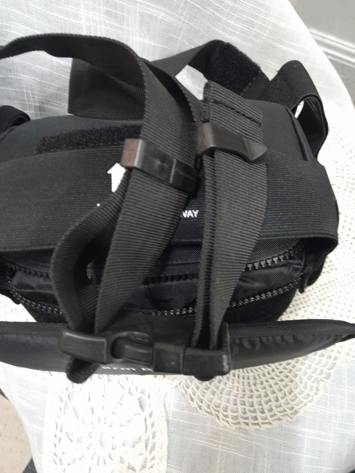 Doctor in the House Medical No Neck Straps, EZ Arm Sling & Shoulder Immobilizer
