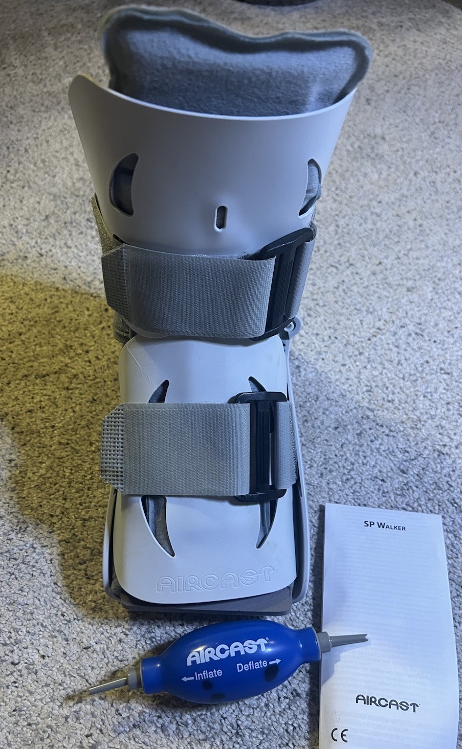Aircast Walking Boot SP Walker Small 01A-S Short Pneumatic Brace Boot W/ Pump