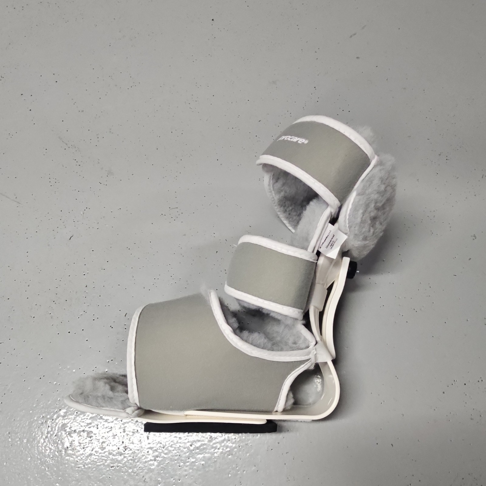 Procare Adjustable Leg/Ankle Brace One Size Gray/White Immobilization