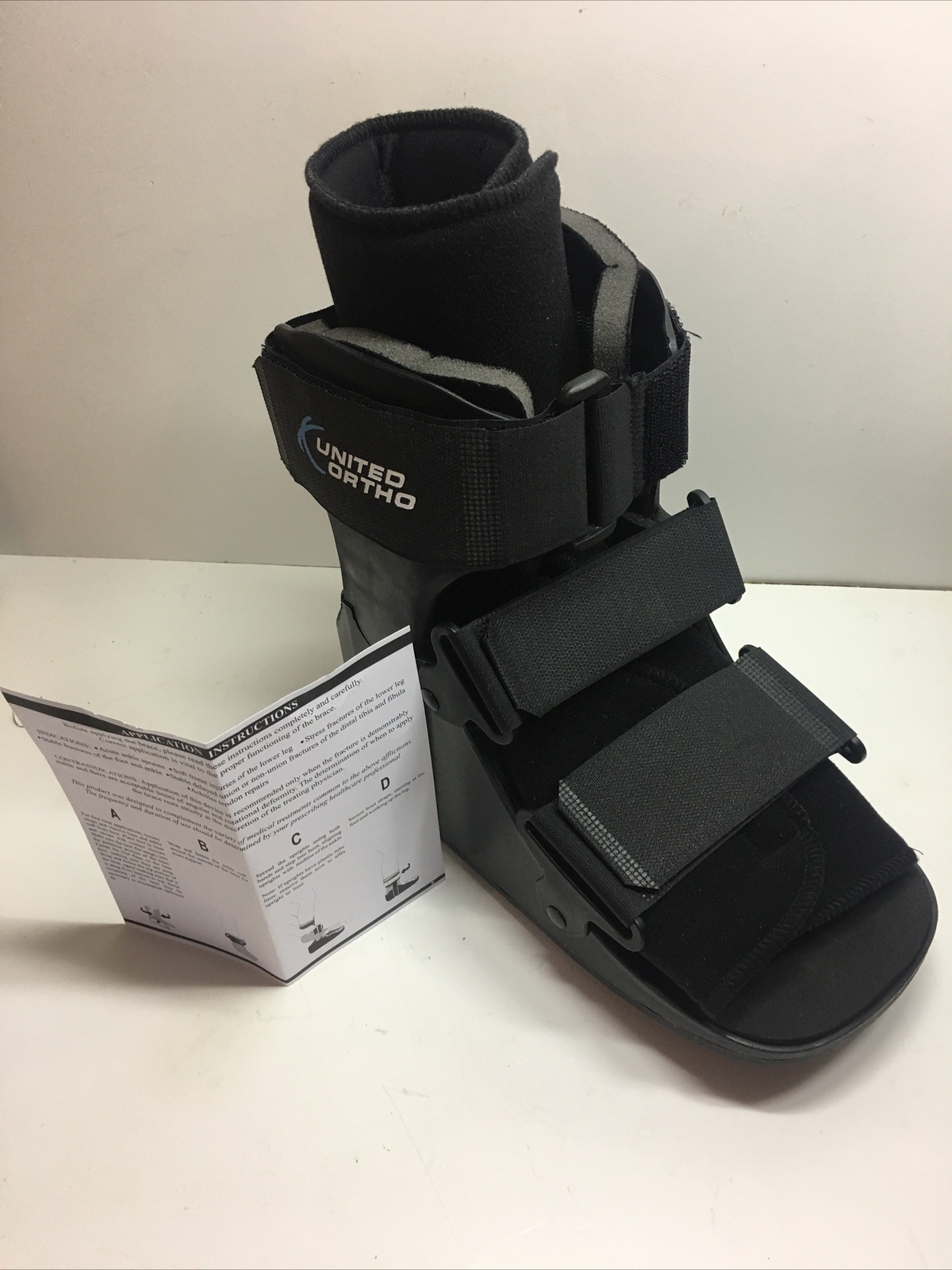 United Ortho USA14013 Short Cam Walker Fracture Boot, Small, Black New