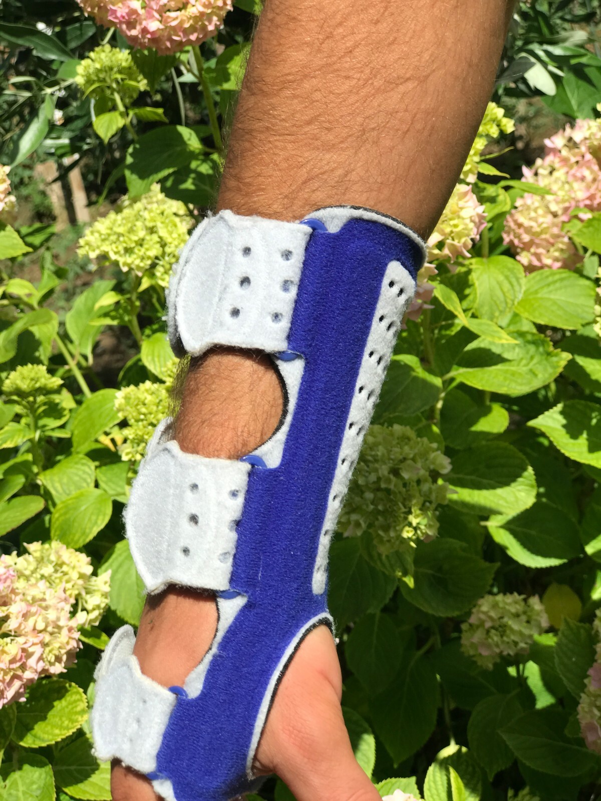 Bauerfeind Manuloc Wrist Stabilizing Support Size 1 Right Or Left Carpus Joint