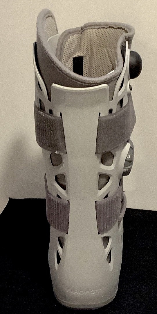Aircast Softstrike Walking Post Surgical Boot Air Bag Pump Walking Cast DJO – Sm