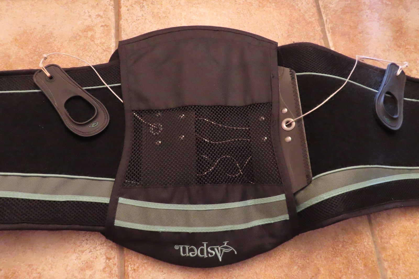 Aspen Summit 637 Spine Pain Back Brace Adjustable fit 56″ long
