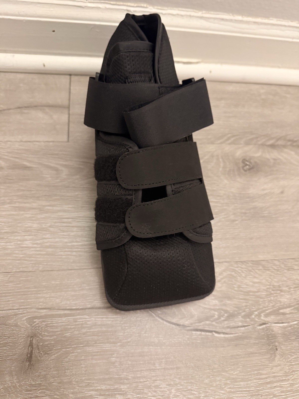DARCO APB All Purpose Boot Medium Adjustable Black Off-Loading Diabetic Surgery