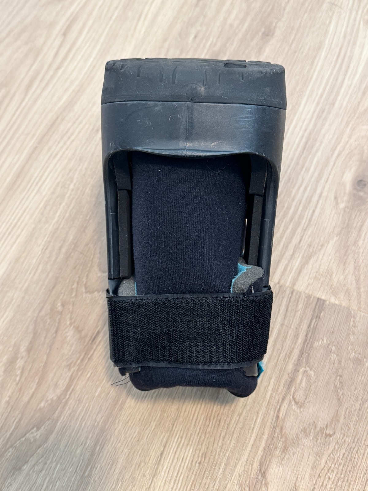Ossur Formfit Walker Low Top SM Black Boot (W0500BLK)