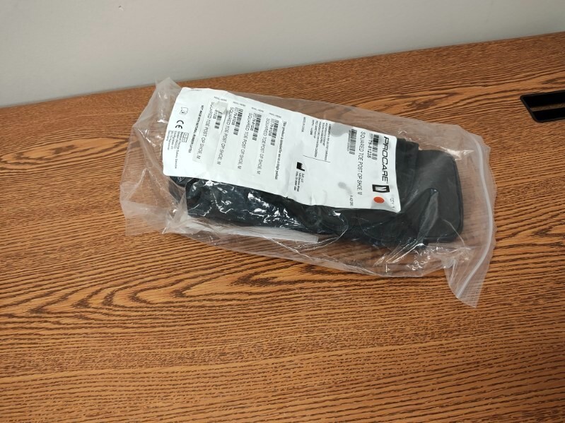 ProCare Squared Toe Post-Op Shoe Size: Medium ( Wear on the left or right )