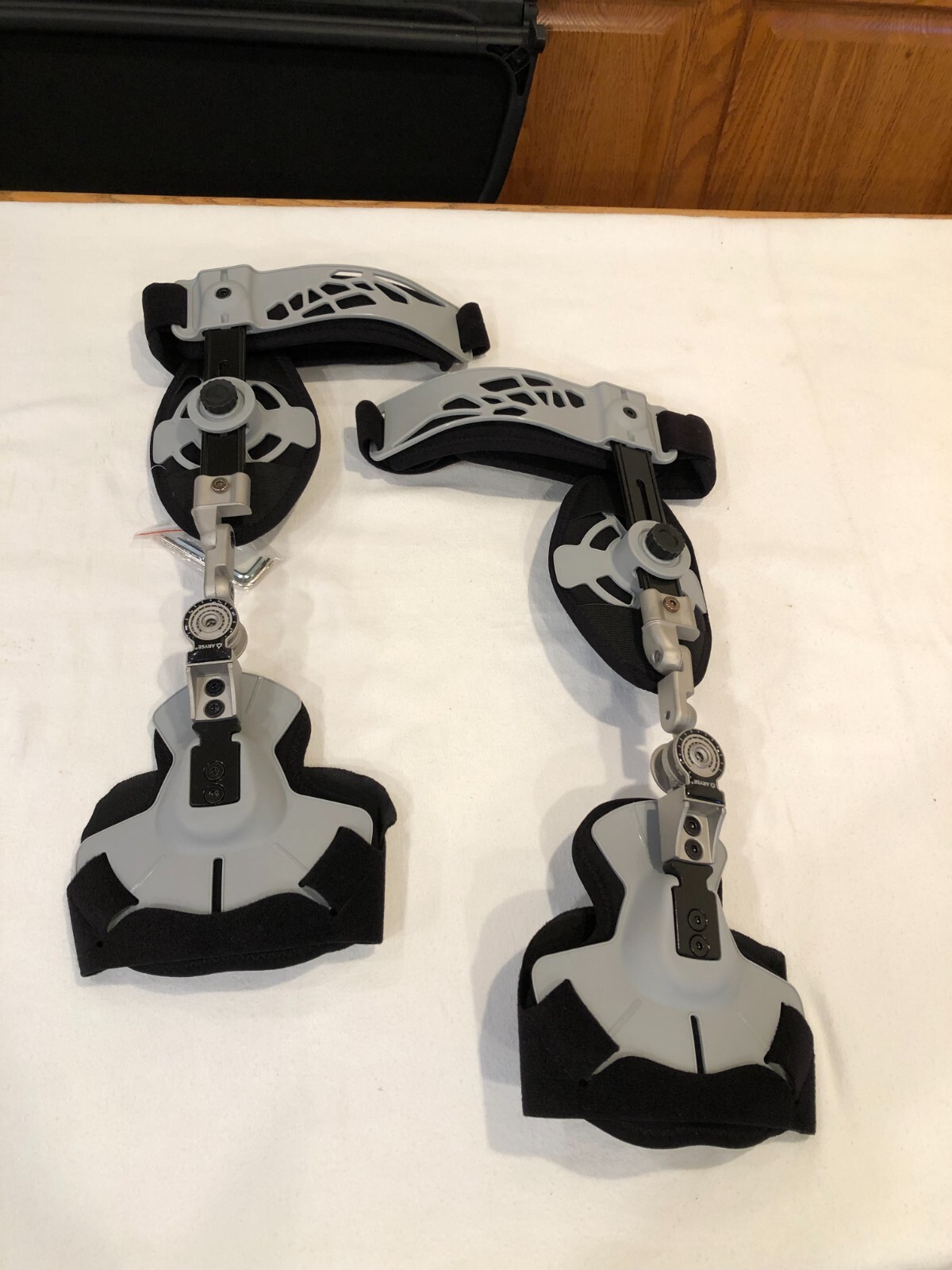 ARYSE TRU-RANGE Hip Brace Universal Size 3 Piece Set