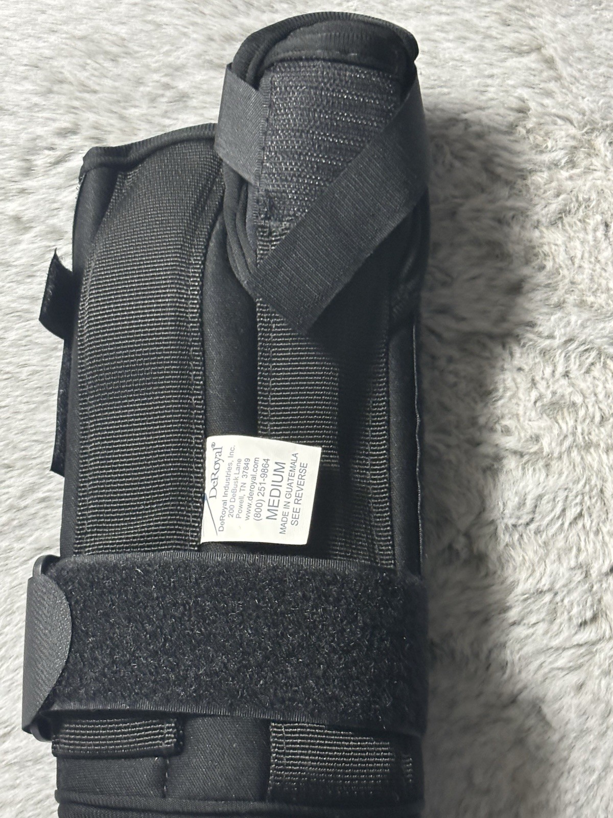 Reversible Adjustable Latex Free Wrist Brace Easy-Sleeve Black walgreens ACE