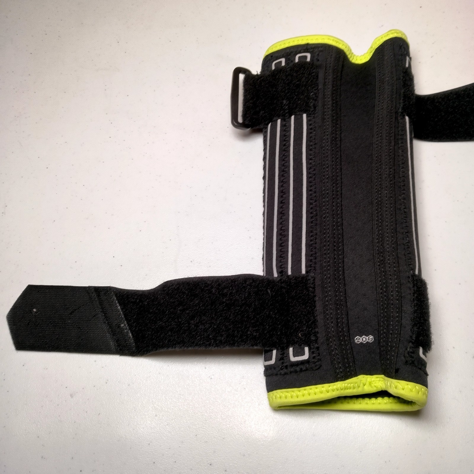 Don Joy Performance Stabalizing Knee Sleeve Small Black Green Neoprene 2 Strap