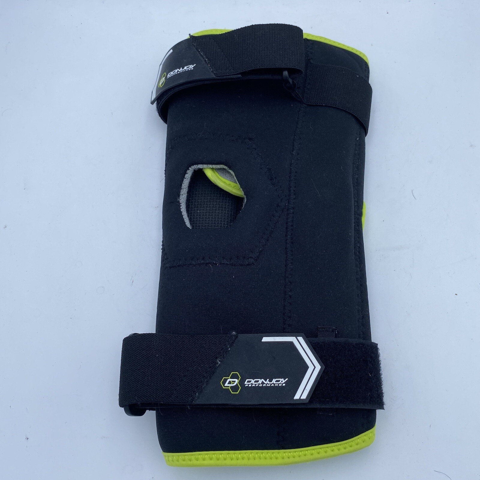 DonJoy Performance Bionic Comfort Hinged Knee Brace Size S/M Small / Medium