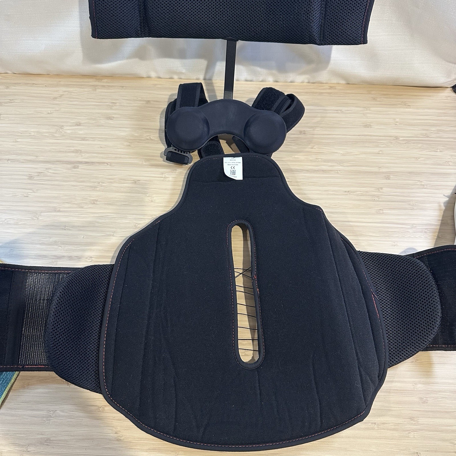DonJoy Back Brace II TLSO Size Medium Black with Shoulder Straps Thoracic Aid