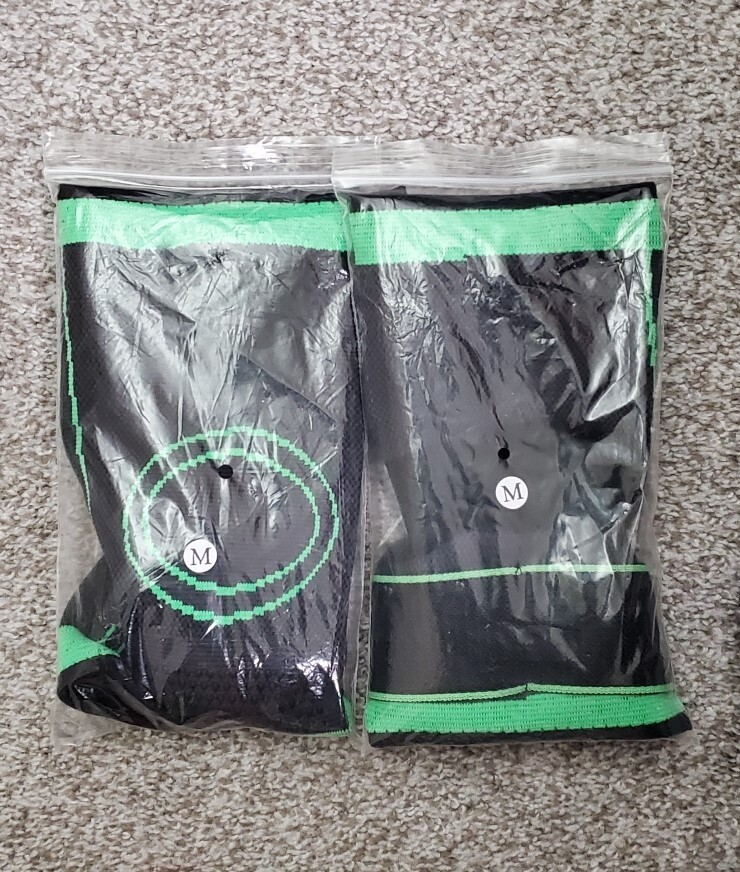 KNEE BRACE-COMPRESSION SLEEVE WITH PATELLA STABILIZER STRAPS, GREEN/ SIZE MEDIUM
