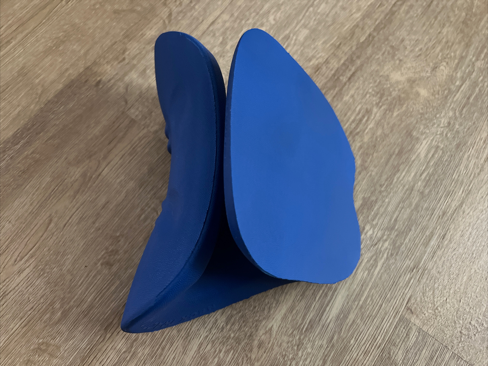 Neck Cloud – Traction Original Cloud Shape Neck Stretcher Cervical Pain Relief