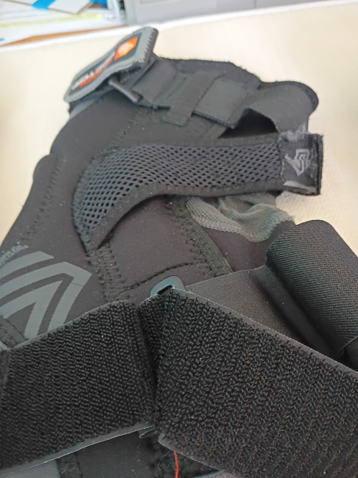 Shock Doctor 872 Knee Support Brace x3 Dual Hinges X-large Adjust Straps Used