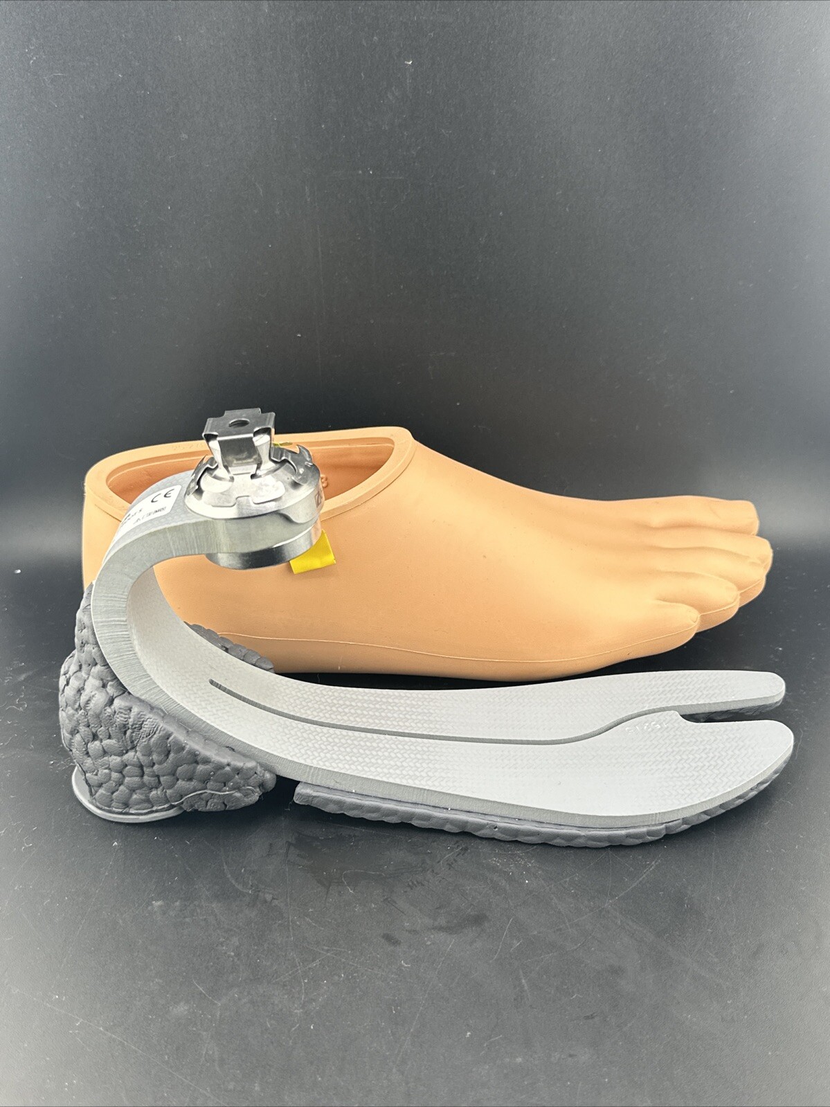 ossur balance S prosthetic foot. size 26. category 3. Right Shell. New