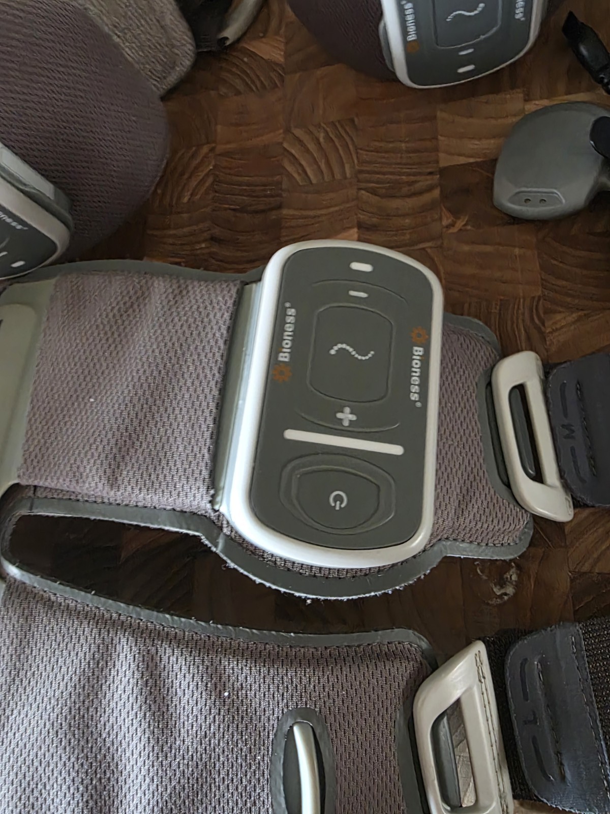Bioness L300 GO Leg Brace Electrical Stimulation System w/ Cuff, Charger