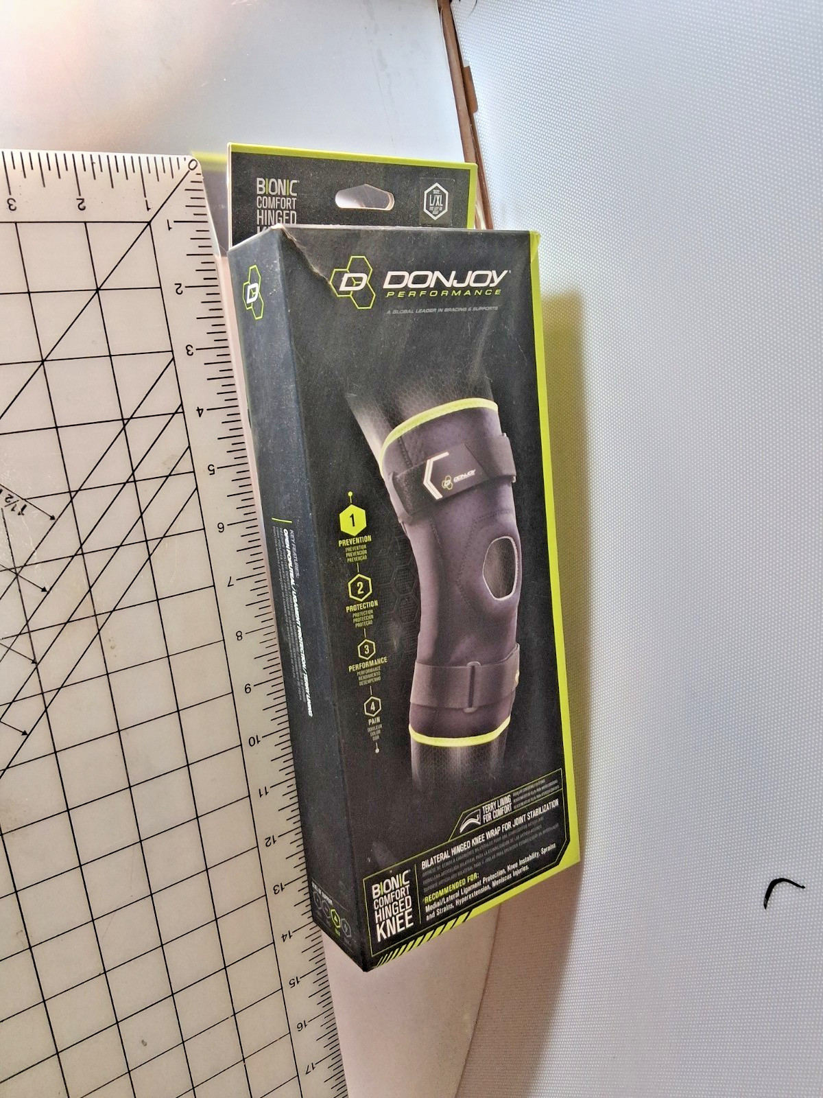 DonJoy Bionic Comfort Hinged Knee Brace, L/XL