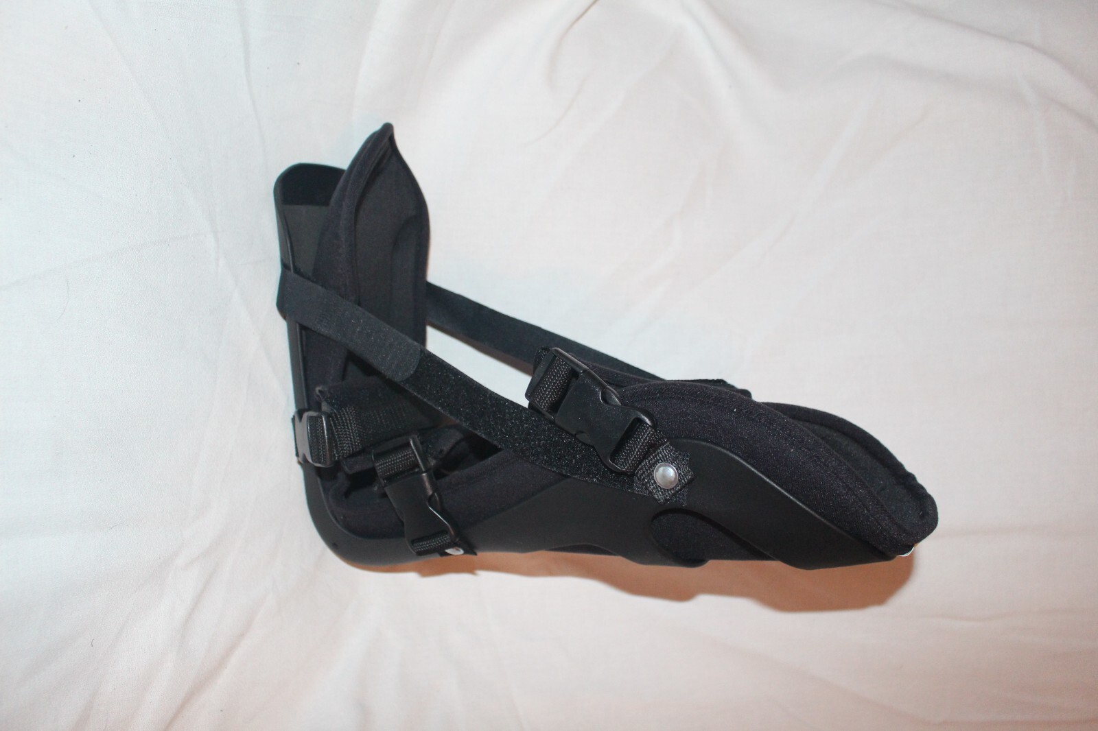Eqous Black Plantar Fasciitis Night Splint Medium Quick Release Buckle Closure