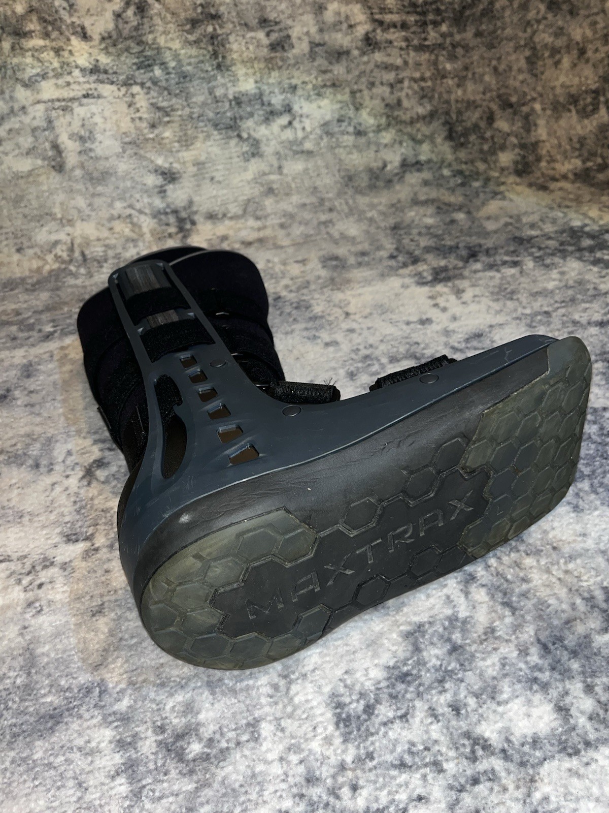 MAXTRAX 2.0 Orthopedic Walker Boot Size M Black Recovery Surgical Stability