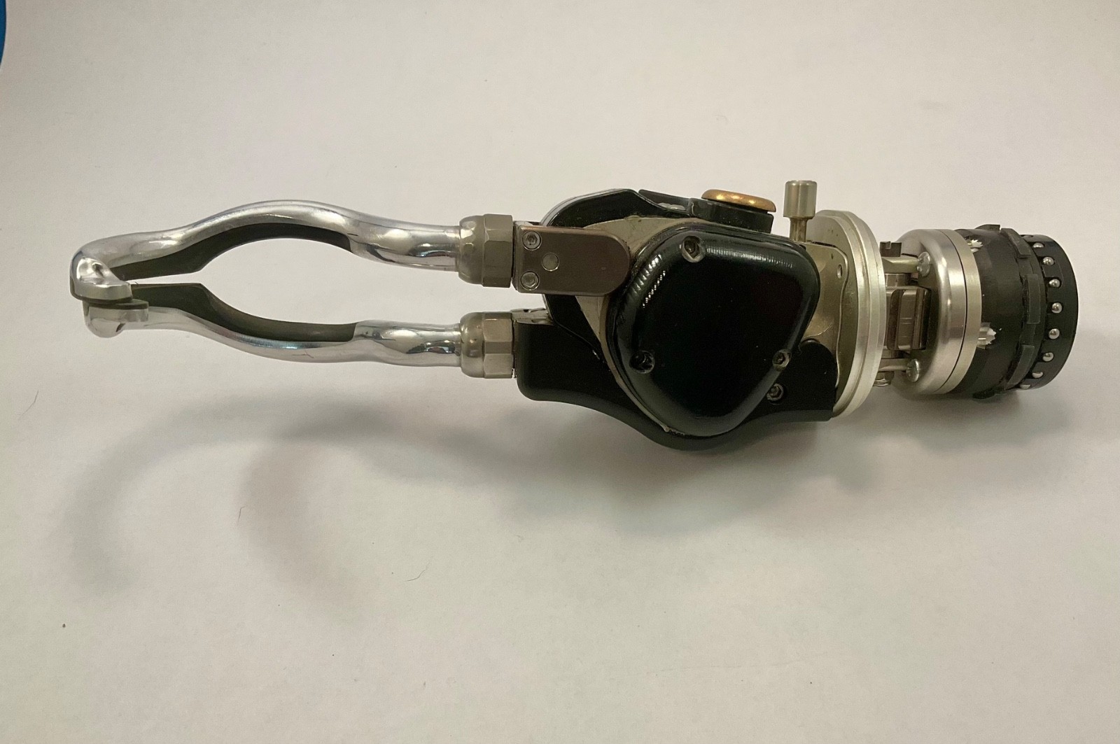 FILLAUER EDT Motion Control Myoelectric Prosthetic Hook Right Hand NIB #909