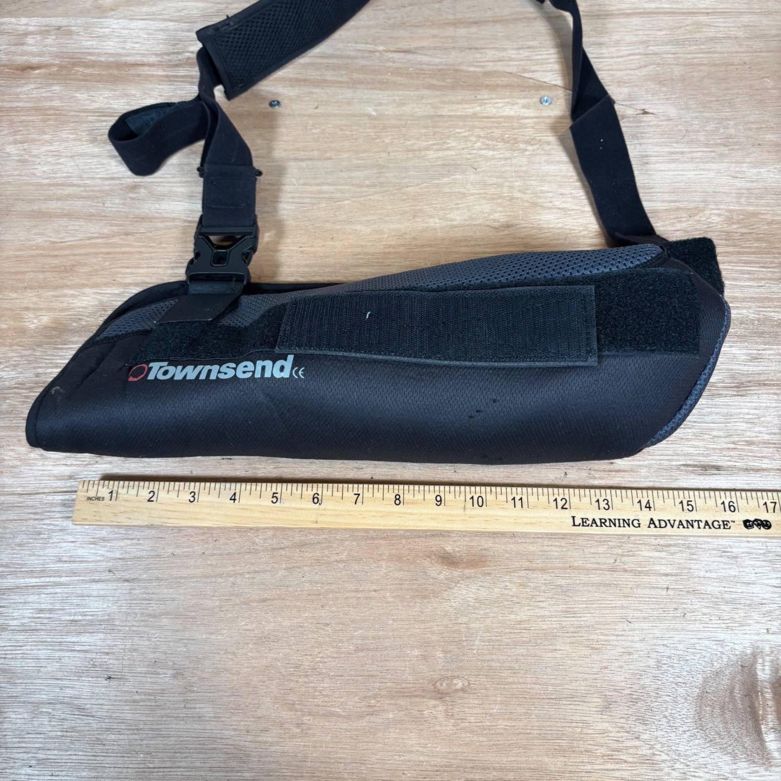 Townsend Arm Sling Shoulder Immobilizer Black Mesh Padded S/M Medical Support