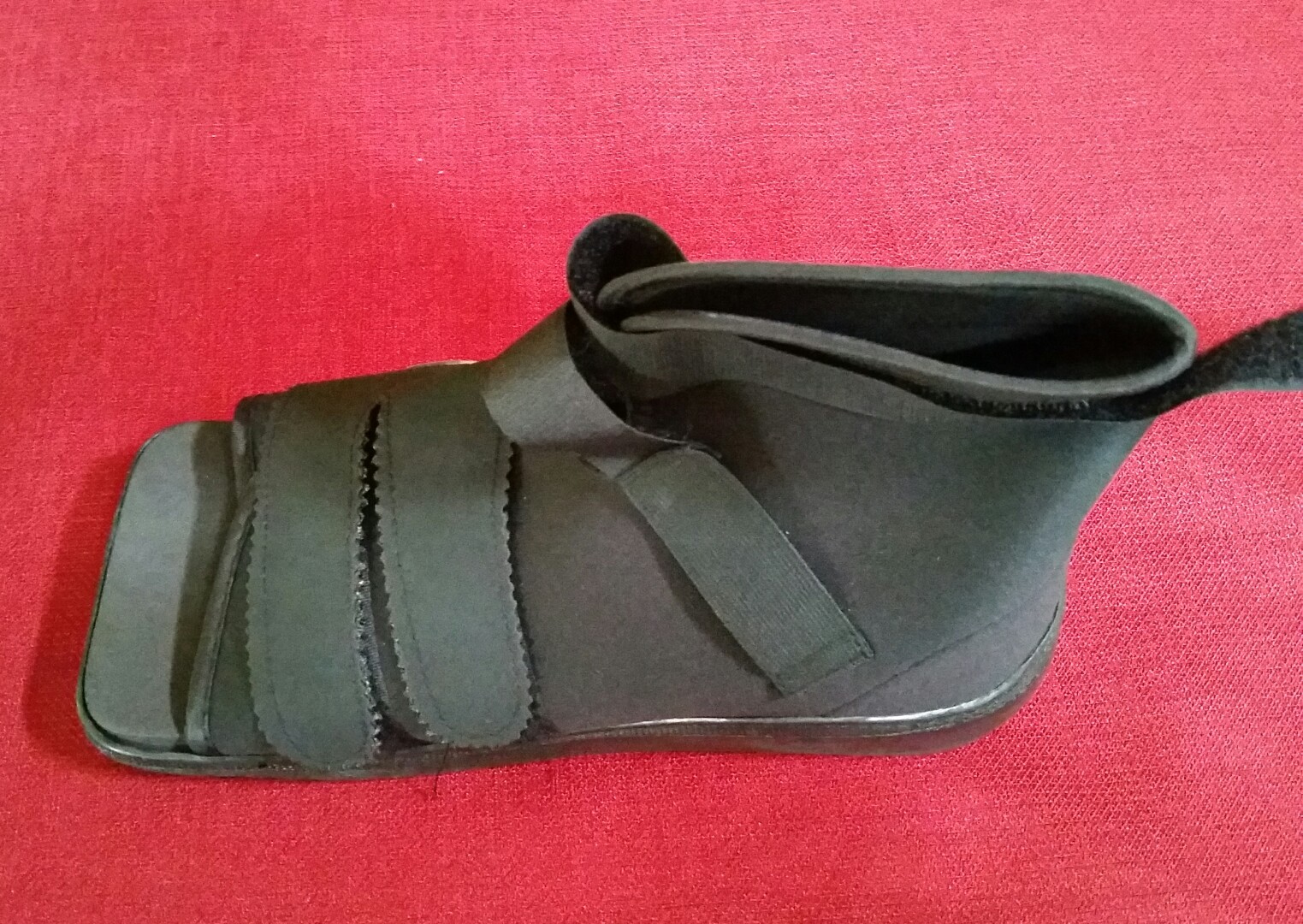 Darco Slim Line Walking Cast Boot, Square Toe, Black, Size Med – Pn SLQ2B – New!