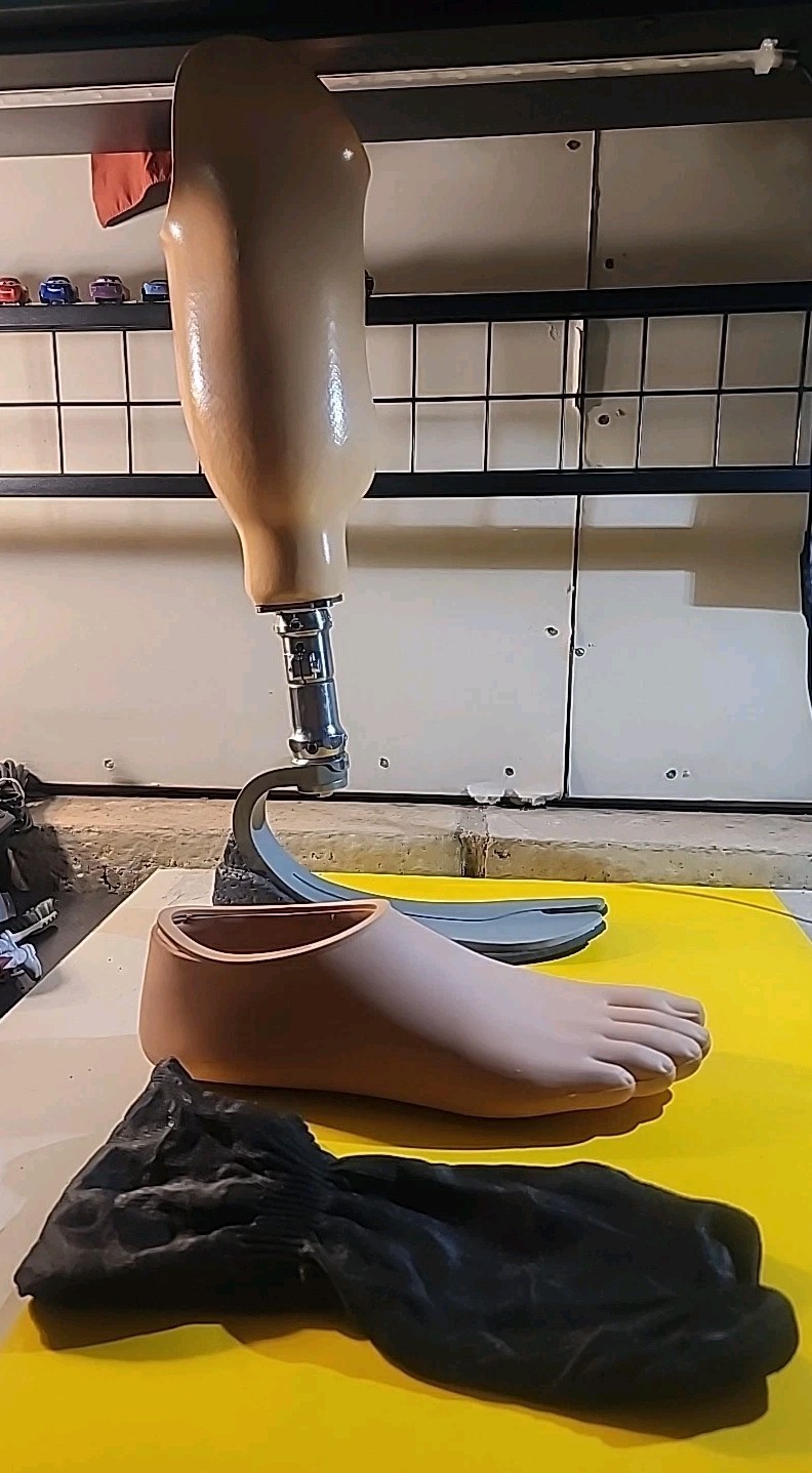 ossur balance Foot s prosthetic foot. size 30 . category 5 Right