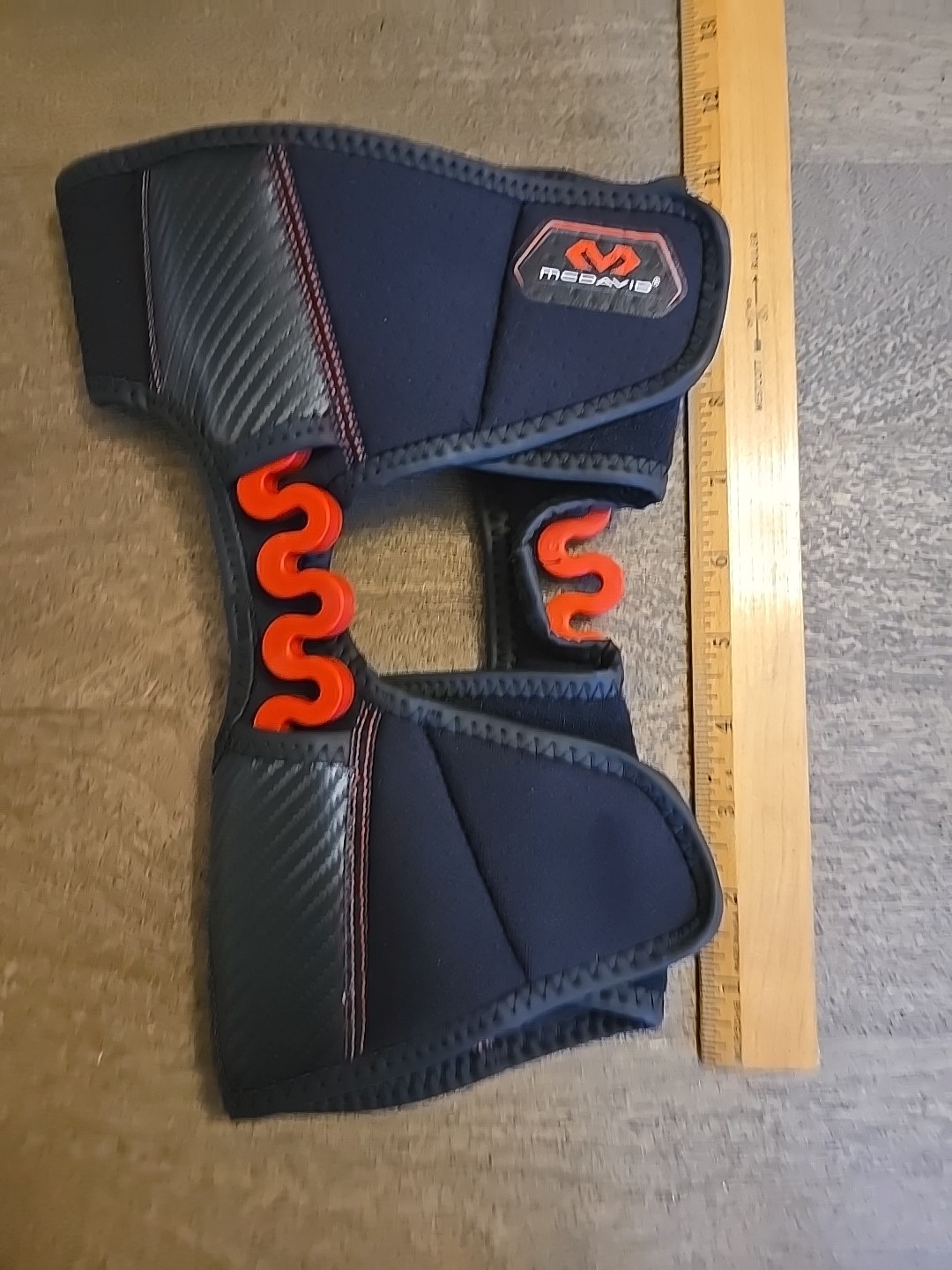 Mcdavid Knee Braces Model# MD30590 Spring Hinge Size Small See All Pics & Descr