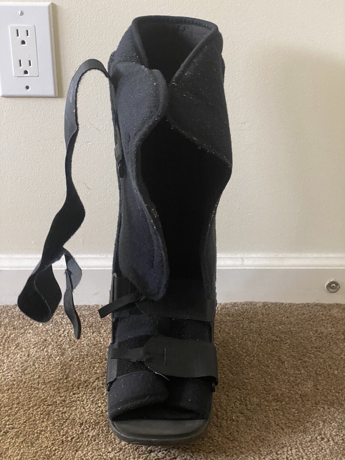 Premier orthopedic supplv air walker Medium Men Size 6-10 women 7-11 LEFT