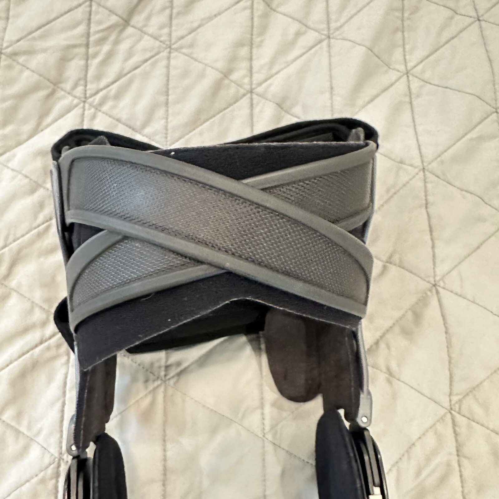 VQ Catalyst Propel OTS RIGHT EXTRA LARGE Active Thigh Cuff Ligament Knee Brace