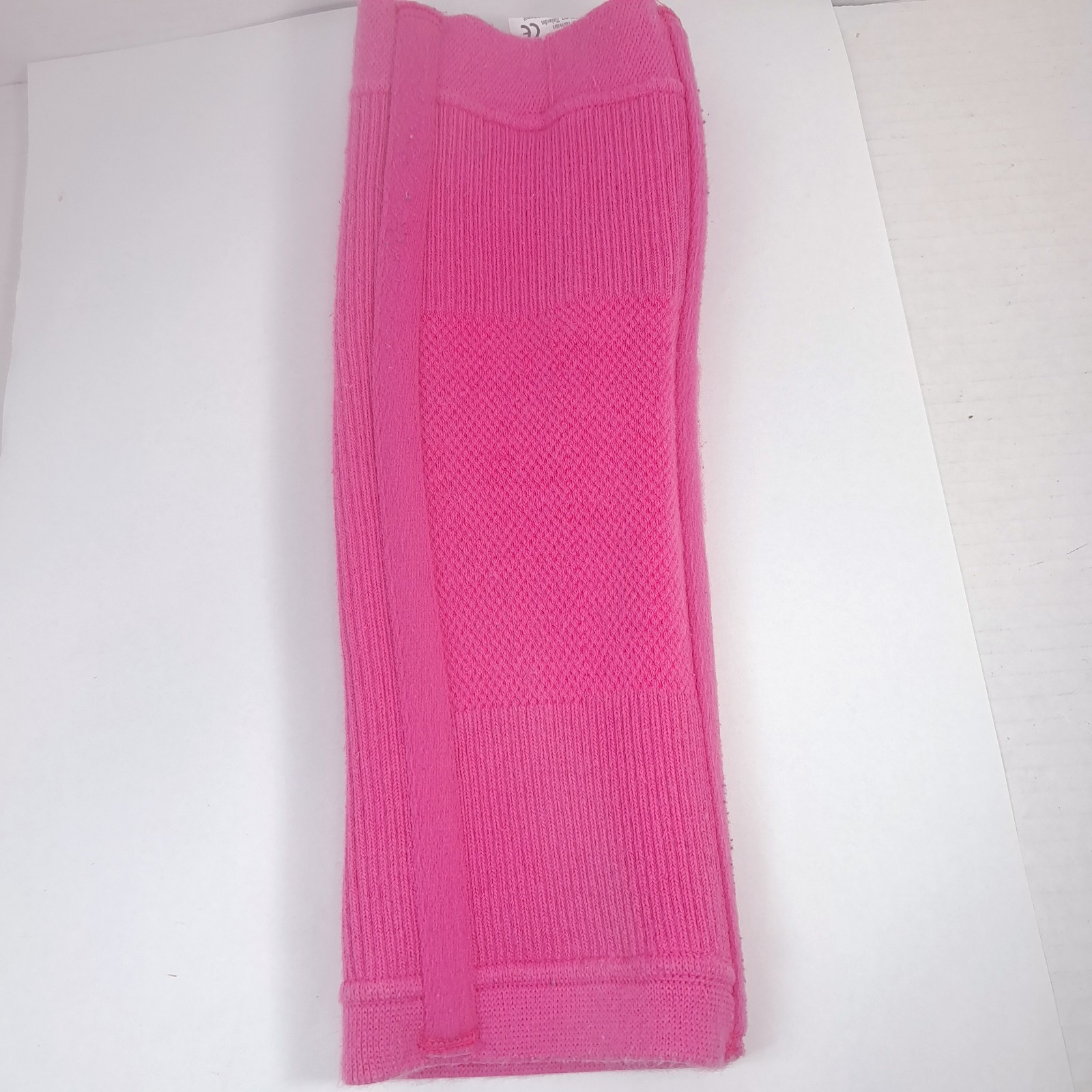 Incrediwear knee sleeve support G702 M Medium pink brace pain relief compression