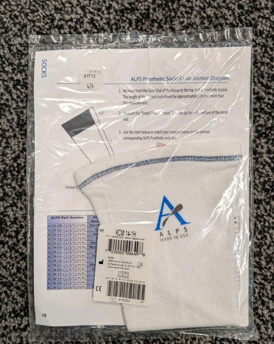 Alps Prosthetic Coolmax Sock 1 Ply White Size Medium Regular with Hole Lot of 5