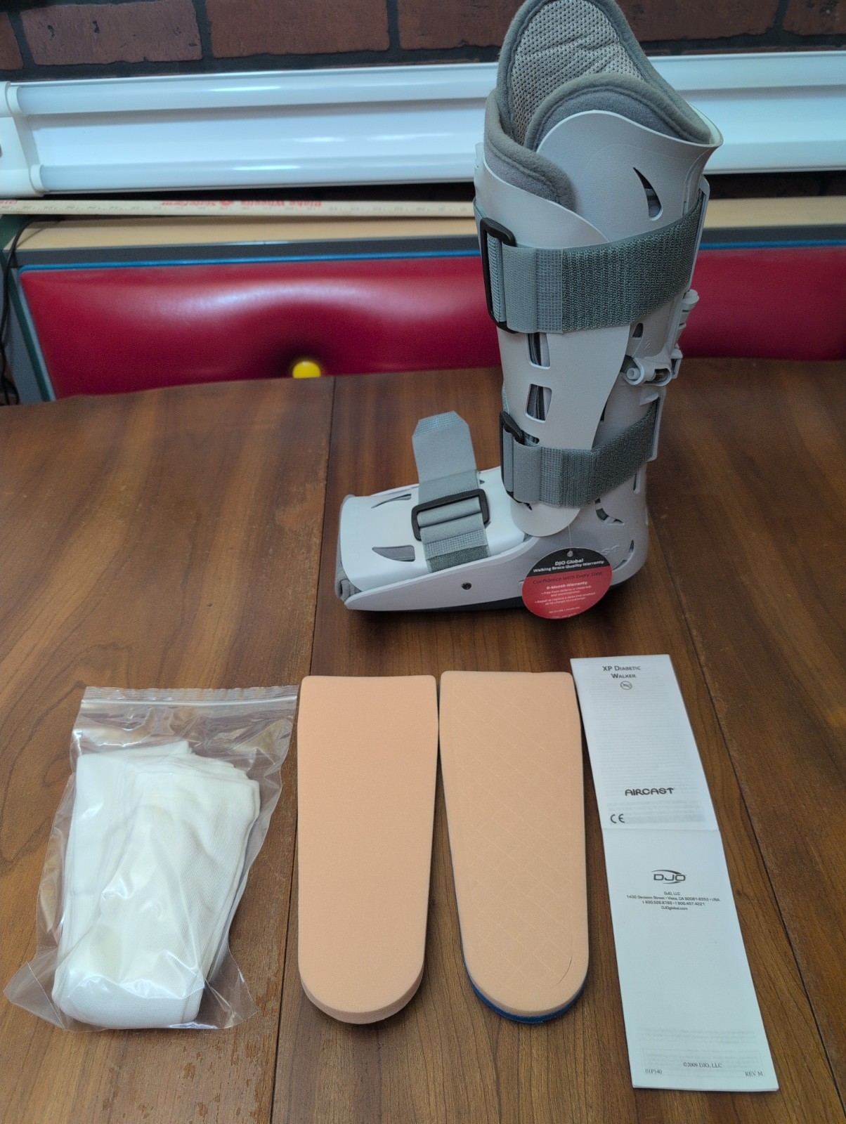 Donjoy DJO XP Diabetic Walker SMALL 01PD-S Aircast – No Hand Bulb Included
