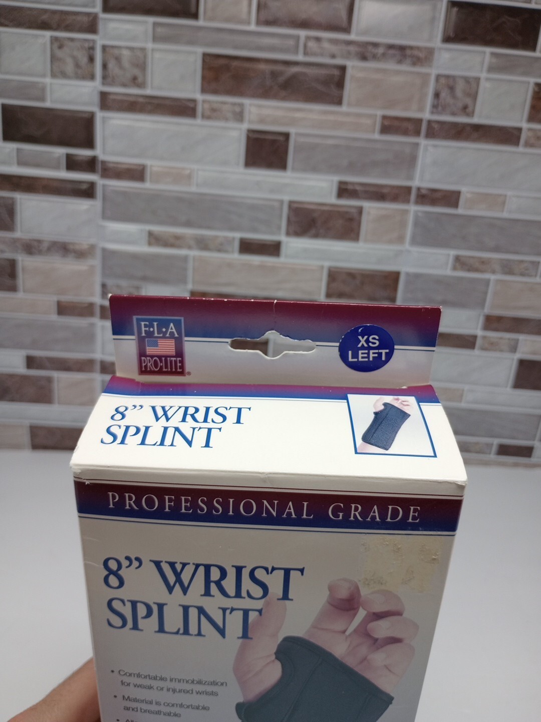 FLA Pro-Lite 8″ Wrist Splint Black Left Hand X-SMALL Open Box